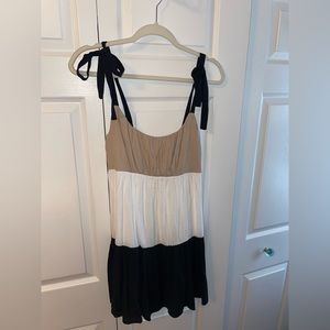 Francesca’s mi ami tri colored color block dress with non-adjustable tie straps